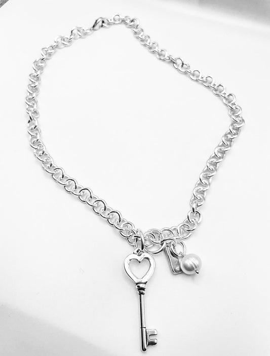 Coolskin- Collar llave y perla